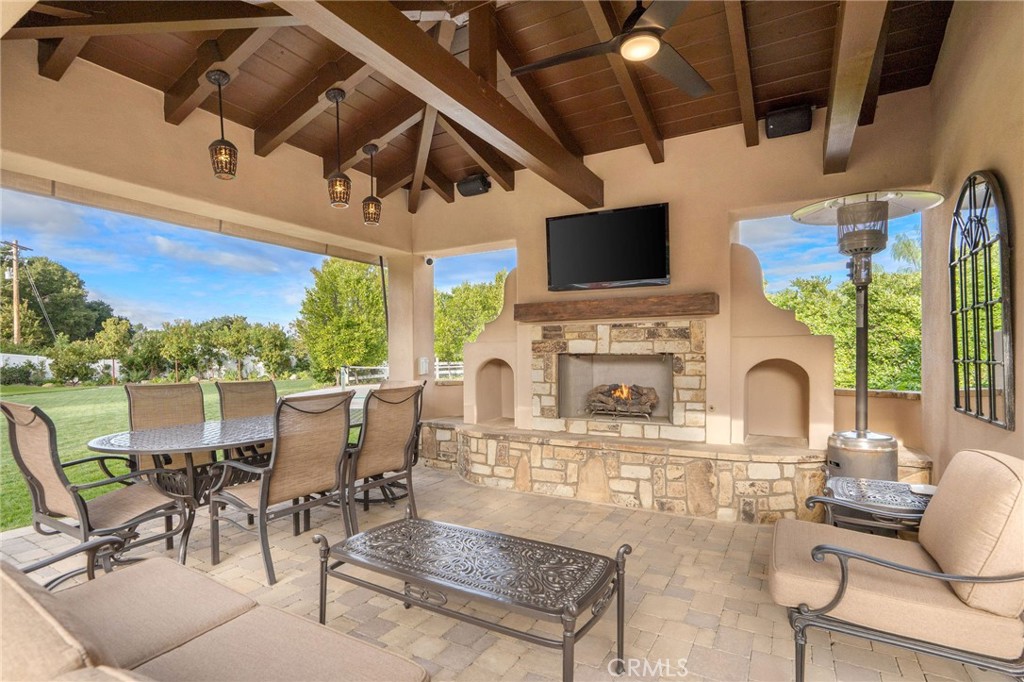 15929 Mandalay Road Canyon Country, CA 91387 - Photo 18 of 55