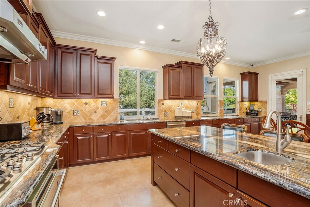 15929 Mandalay Road Canyon Country, CA 91387 - Photo 40 of 55