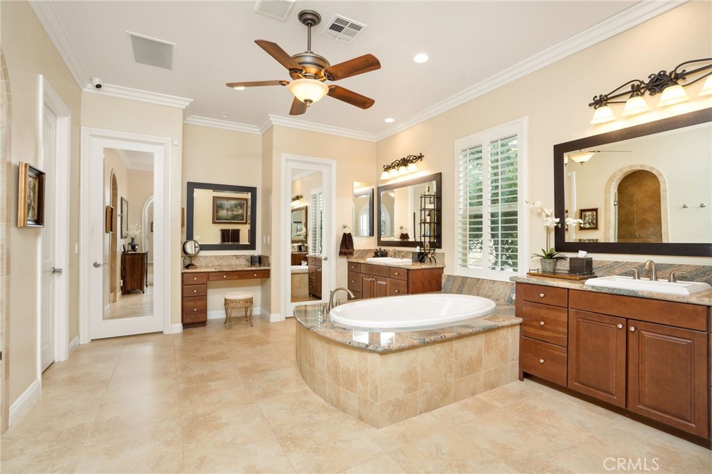 15929 Mandalay Road Canyon Country, CA 91387 - Photo 46 of 55