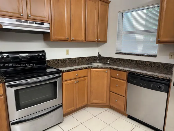 $2,175 | 3929 Carambola Circle North, Unit 2902, Coconut Creek, FL 33066