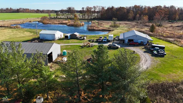 $260,000 | 1360 South County Road 925 West, Medora, IN 47260