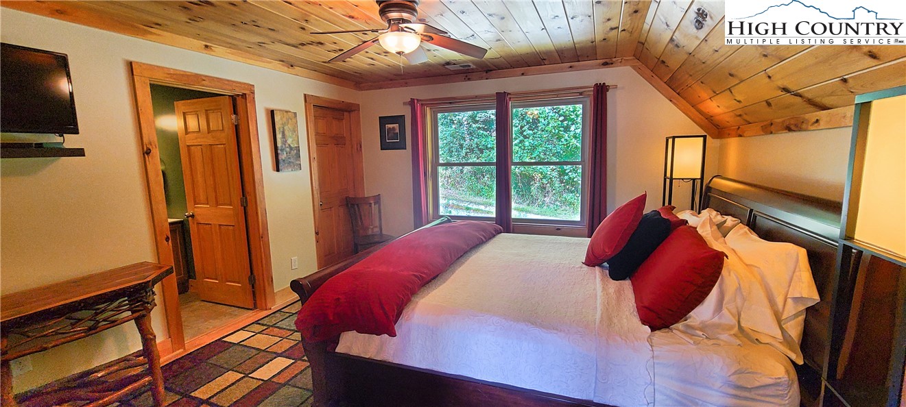 3240 Howard's Creek Road Boone, NC 28607 - Photo 15 of 42