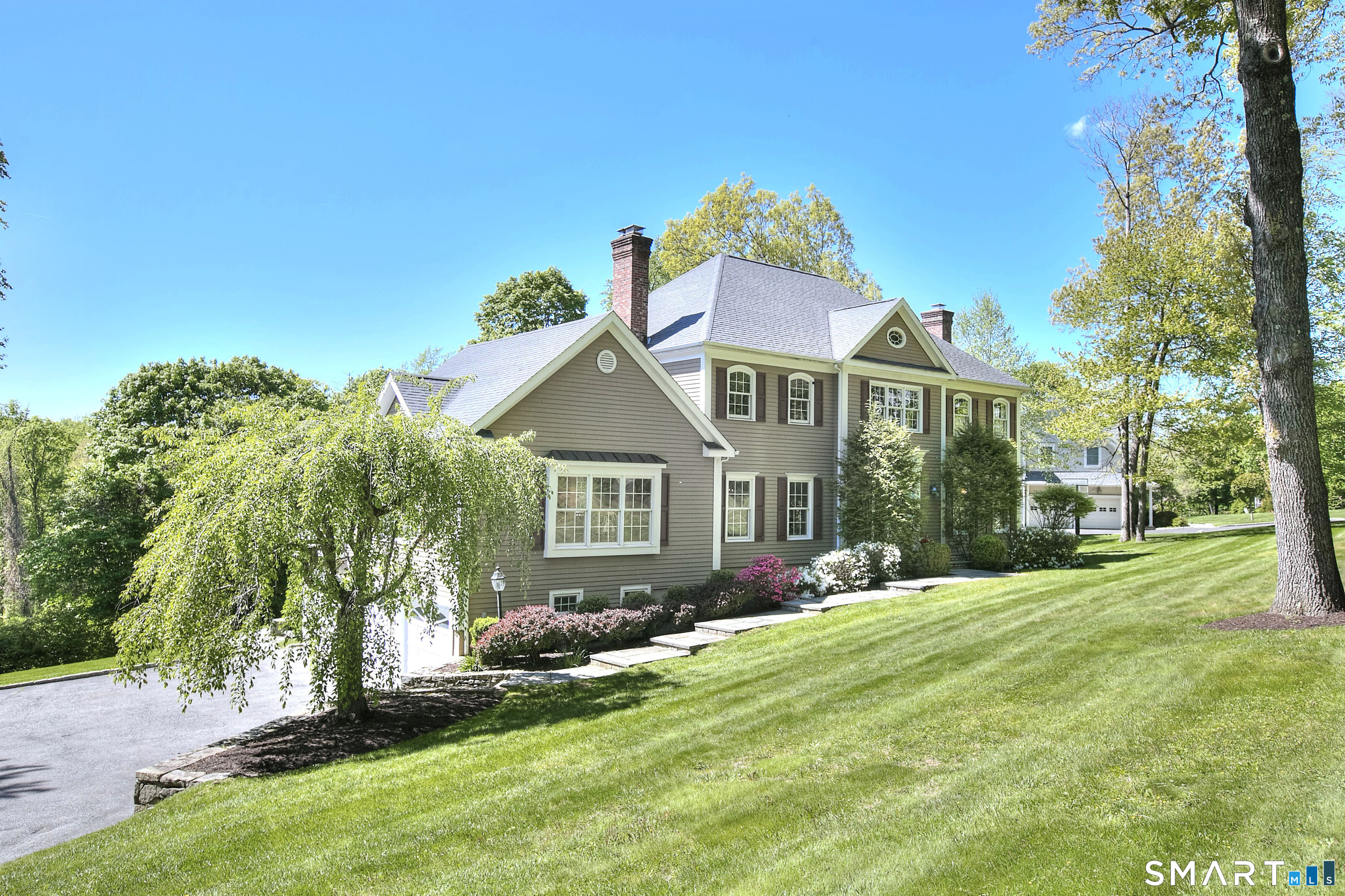 118 Nursery Road Ridgefield, CT 06877 - Photo 2 of 40