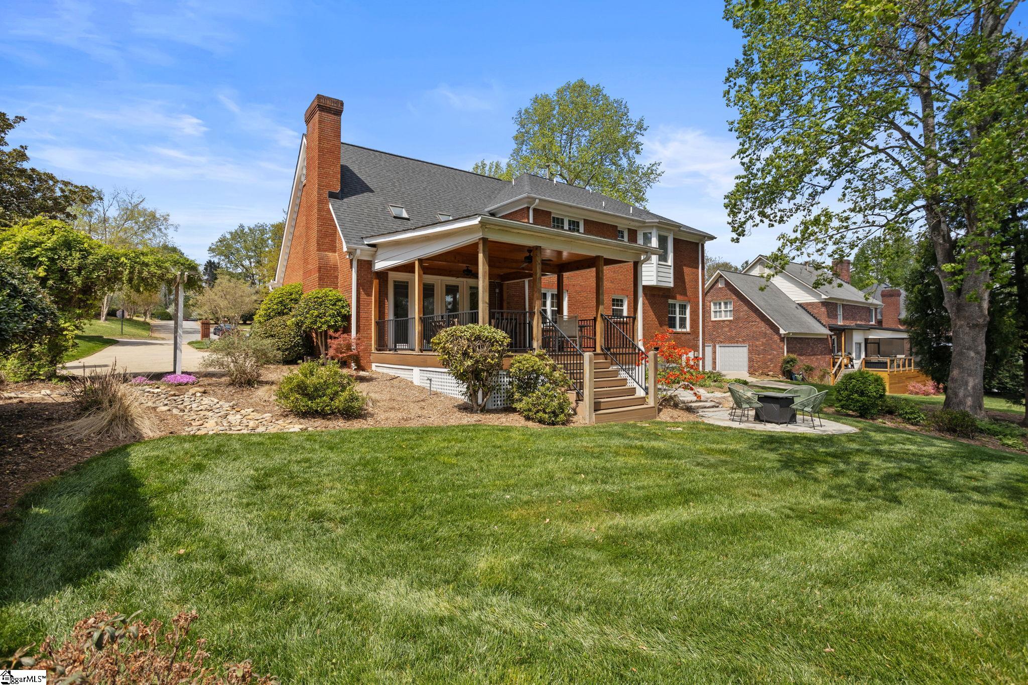 302 Ledgewood Way Greenville, SC 29609 - Photo 31 of 48