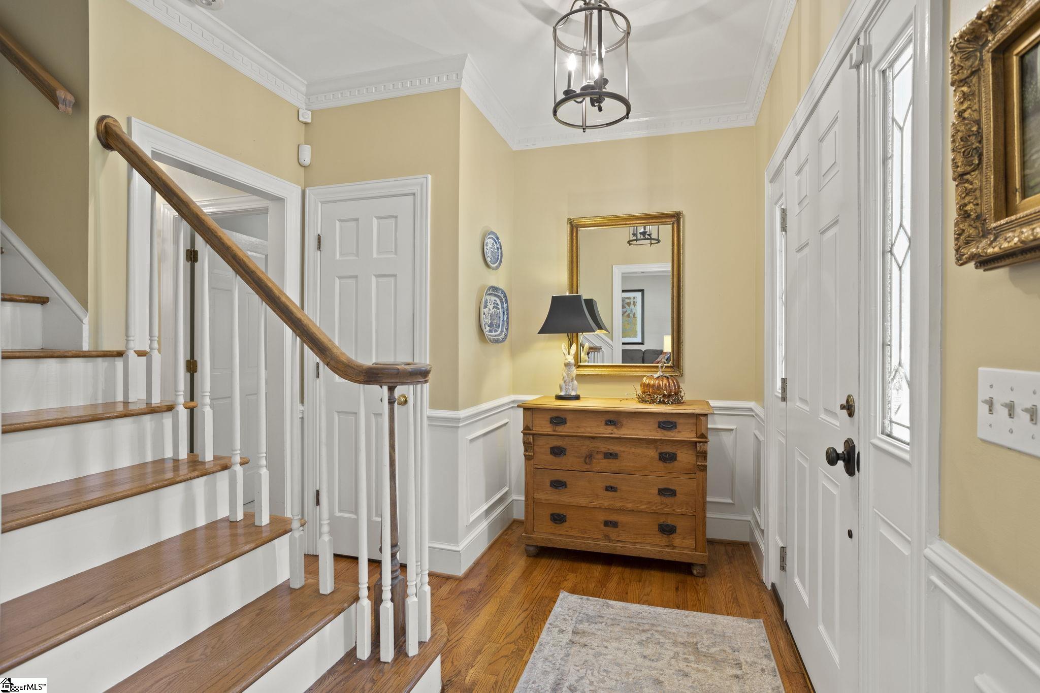 302 Ledgewood Way Greenville, SC 29609 - Photo 4 of 48