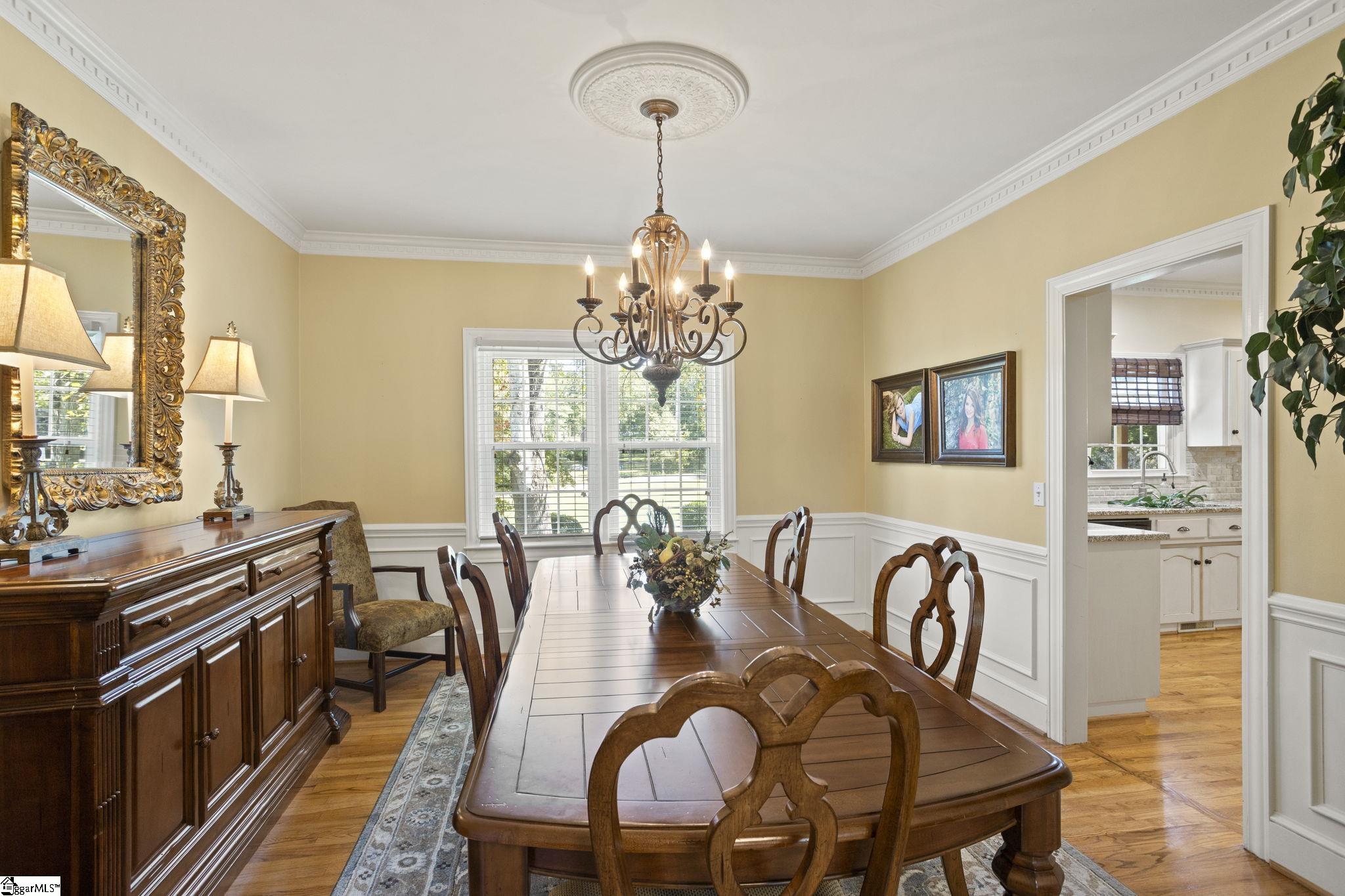 302 Ledgewood Way Greenville, SC 29609 - Photo 7 of 48