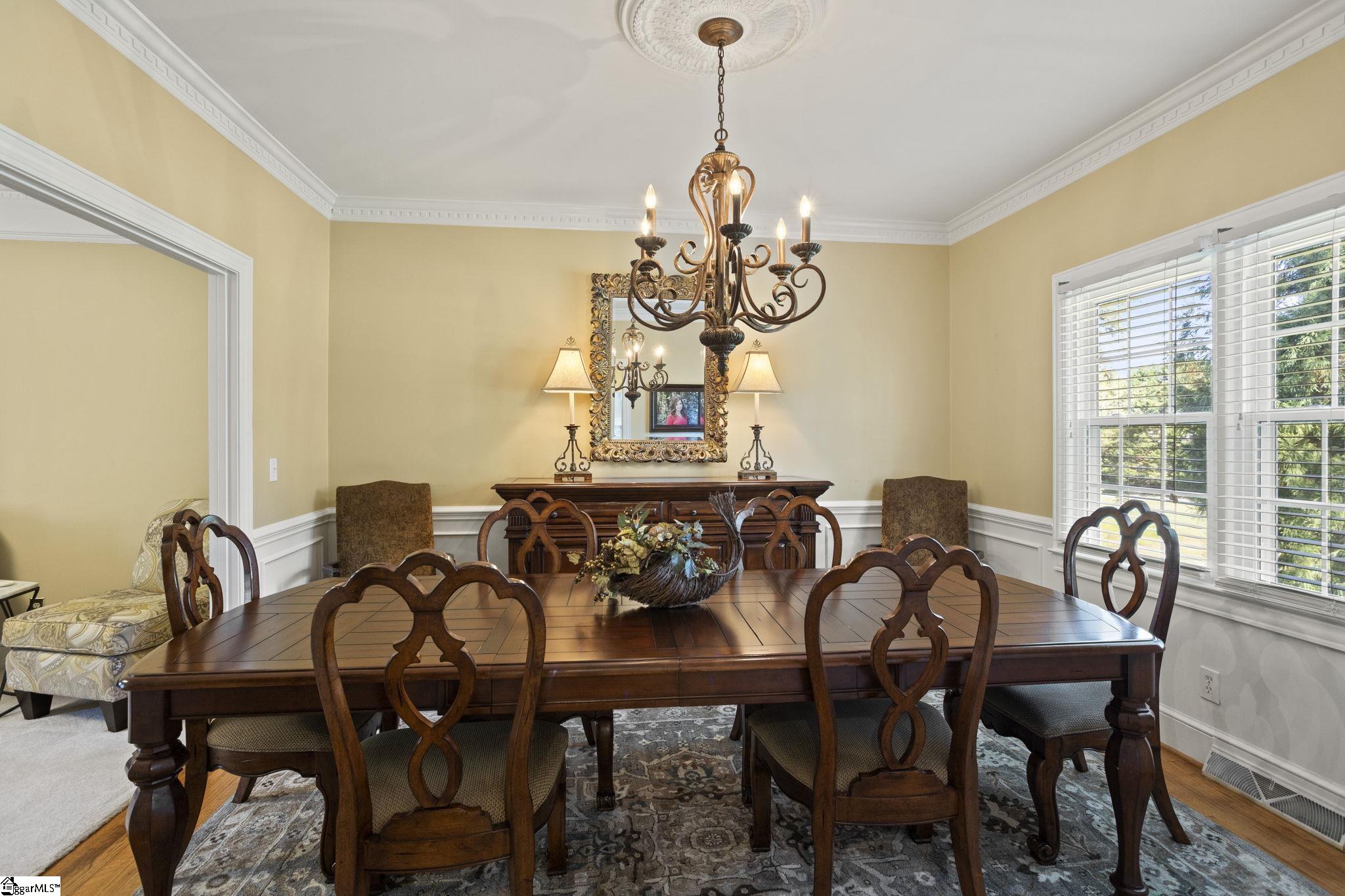 302 Ledgewood Way Greenville, SC 29609 - Photo 8 of 48