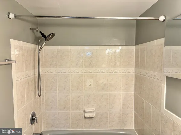 $1,795 | 1832 Metzerott Road, Unit 403, Hyattsville, MD 20783