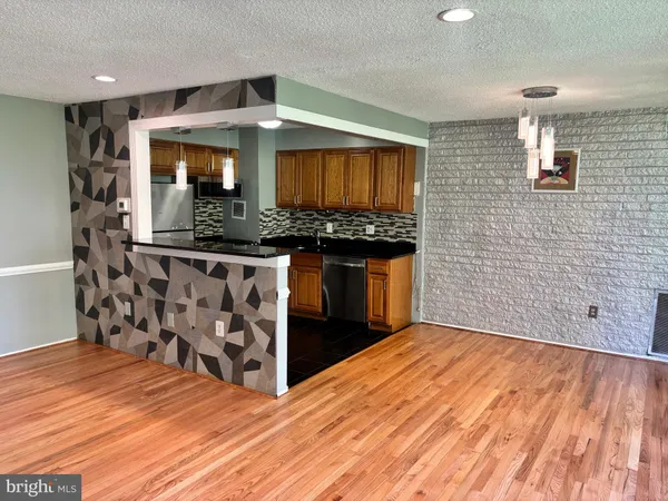 $1,795 | 1832 Metzerott Road, Unit 403, Hyattsville, MD 20783