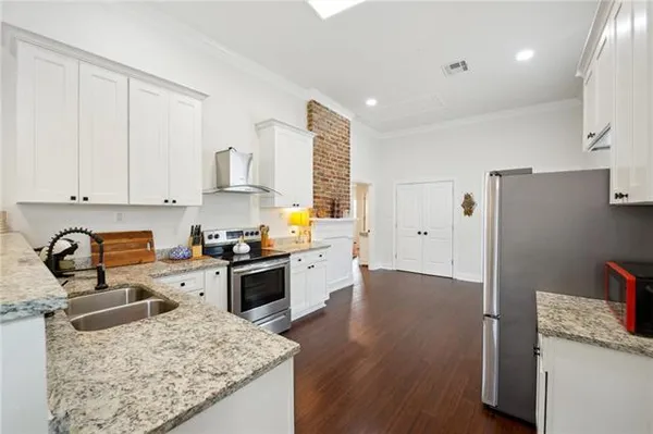 $2,600 | 1131 North Roman Street, New Orleans, LA 70116