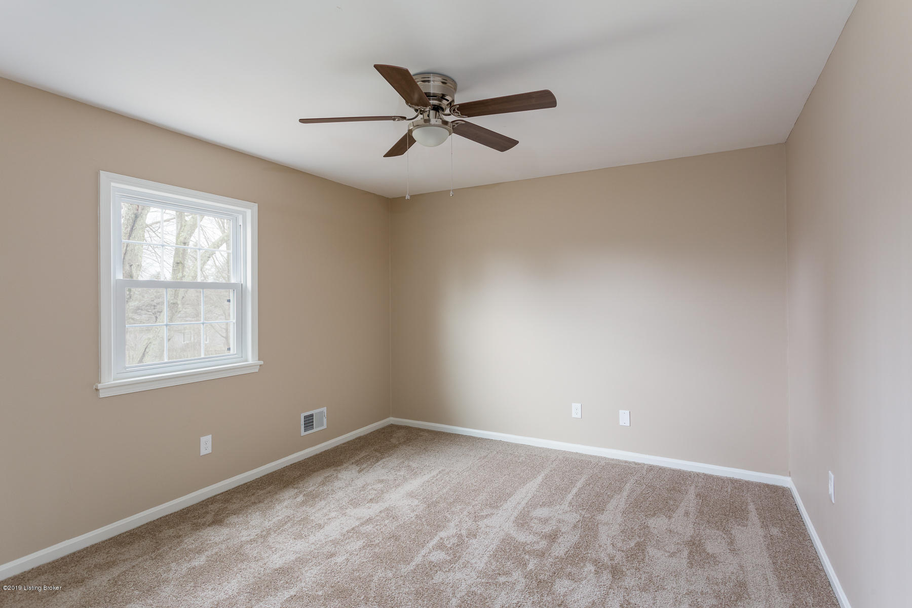 806 Farmingham Road Louisville, KY 40243 - Photo 25 of 43 806 Farmingham Rd
