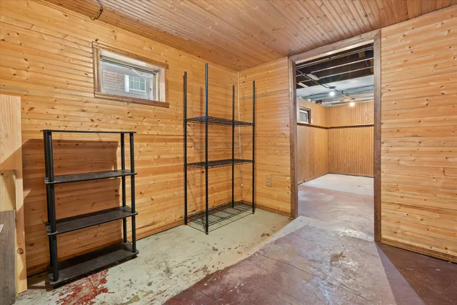 $190,000 | 6910 32nd Avenue, Kenosha, WI 53142