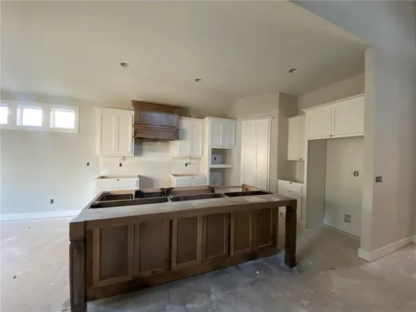 $1,318,950 | 2512 Somerset Drive, Prairie Village, KS 66206