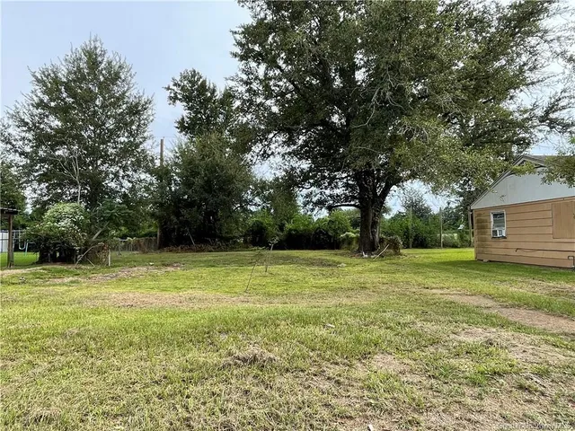 $15,000 | 2244 East Prien Lake Road, Lake Charles, LA 70601