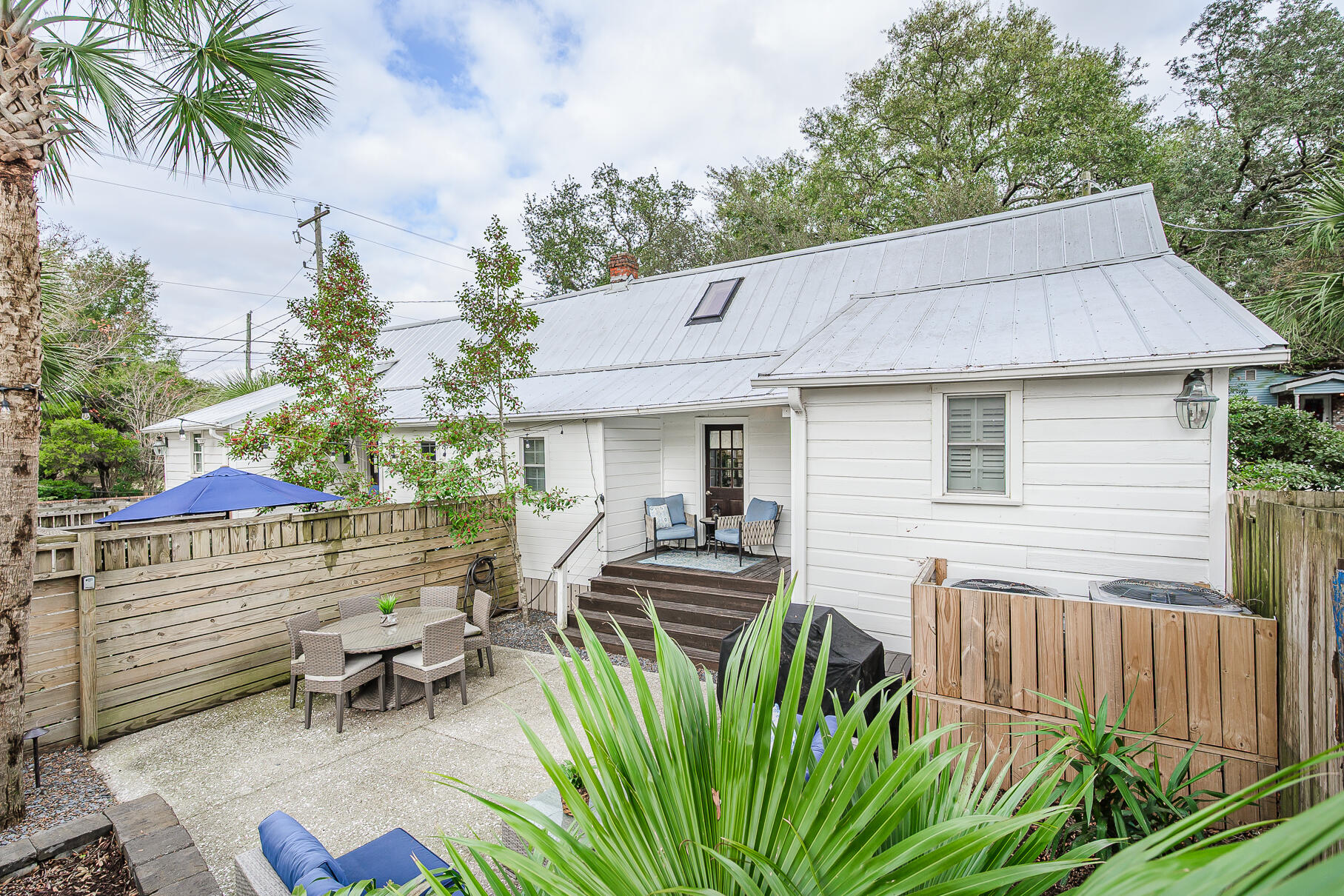 425 King Street Mount Pleasant, SC 29464 - Photo 27 of 63 415King-61