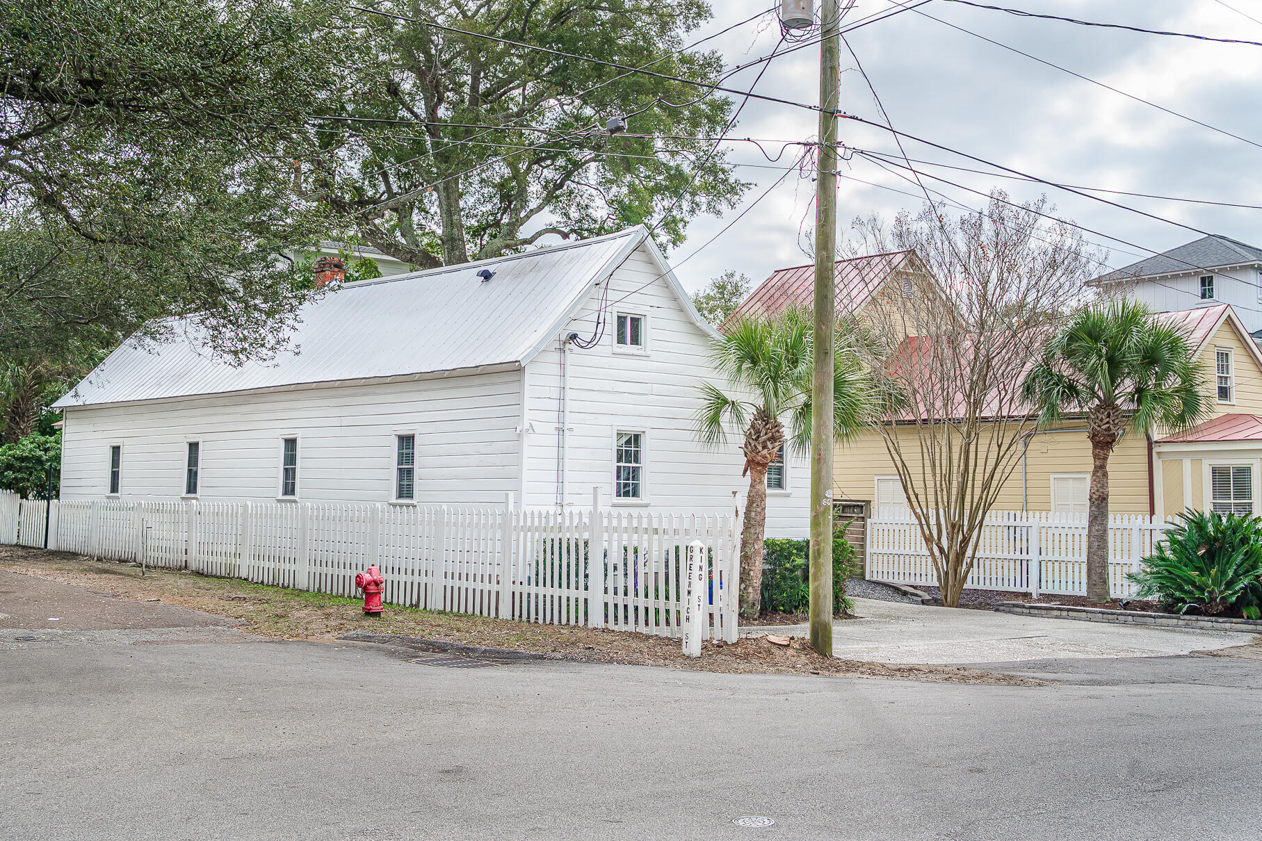 425 King Street Mount Pleasant, SC 29464 - Photo 28 of 63 415King-62