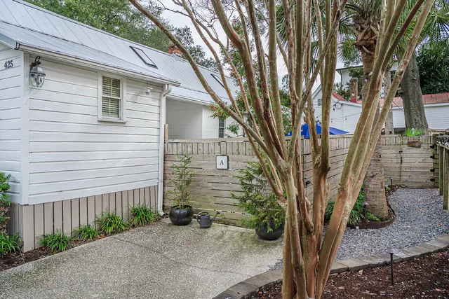 $1,750,000 | 425 King Street, Mount Pleasant, SC 29464