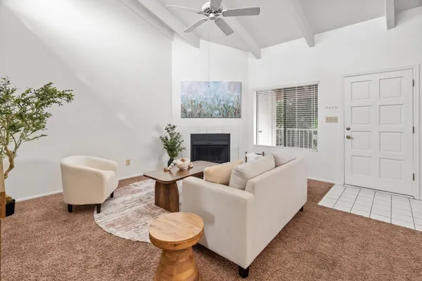$1,695 | 1017 East Maryland Avenue, Unit 213, Phoenix, AZ 85014