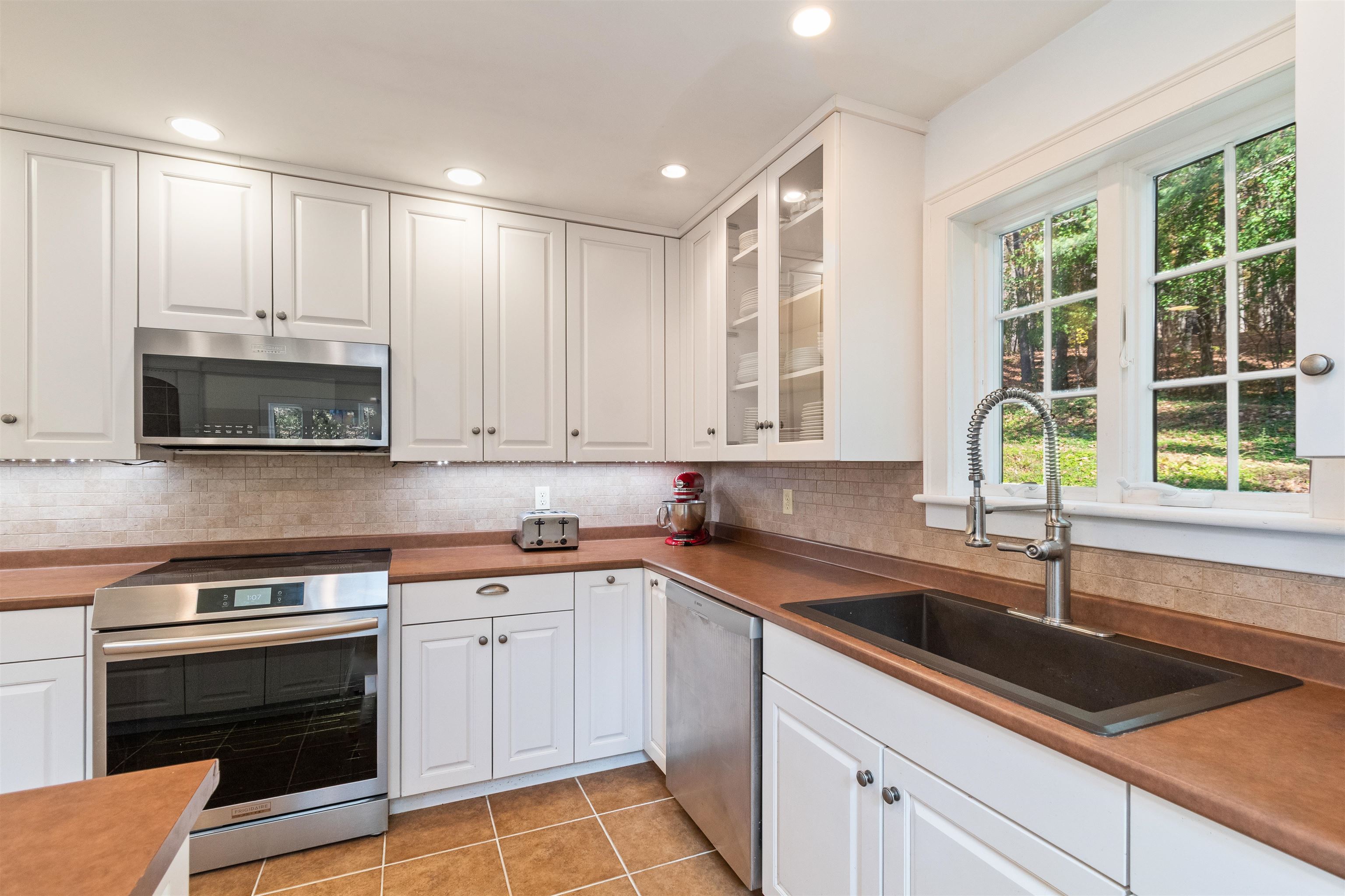 2024 Hebard Hill Road Randolph, VT 05060 - Photo 17 of 60