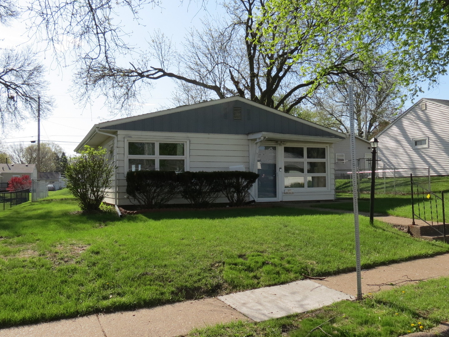 2871 Northhaven Road Davenport, IA 52804 - Photo 8 of 42