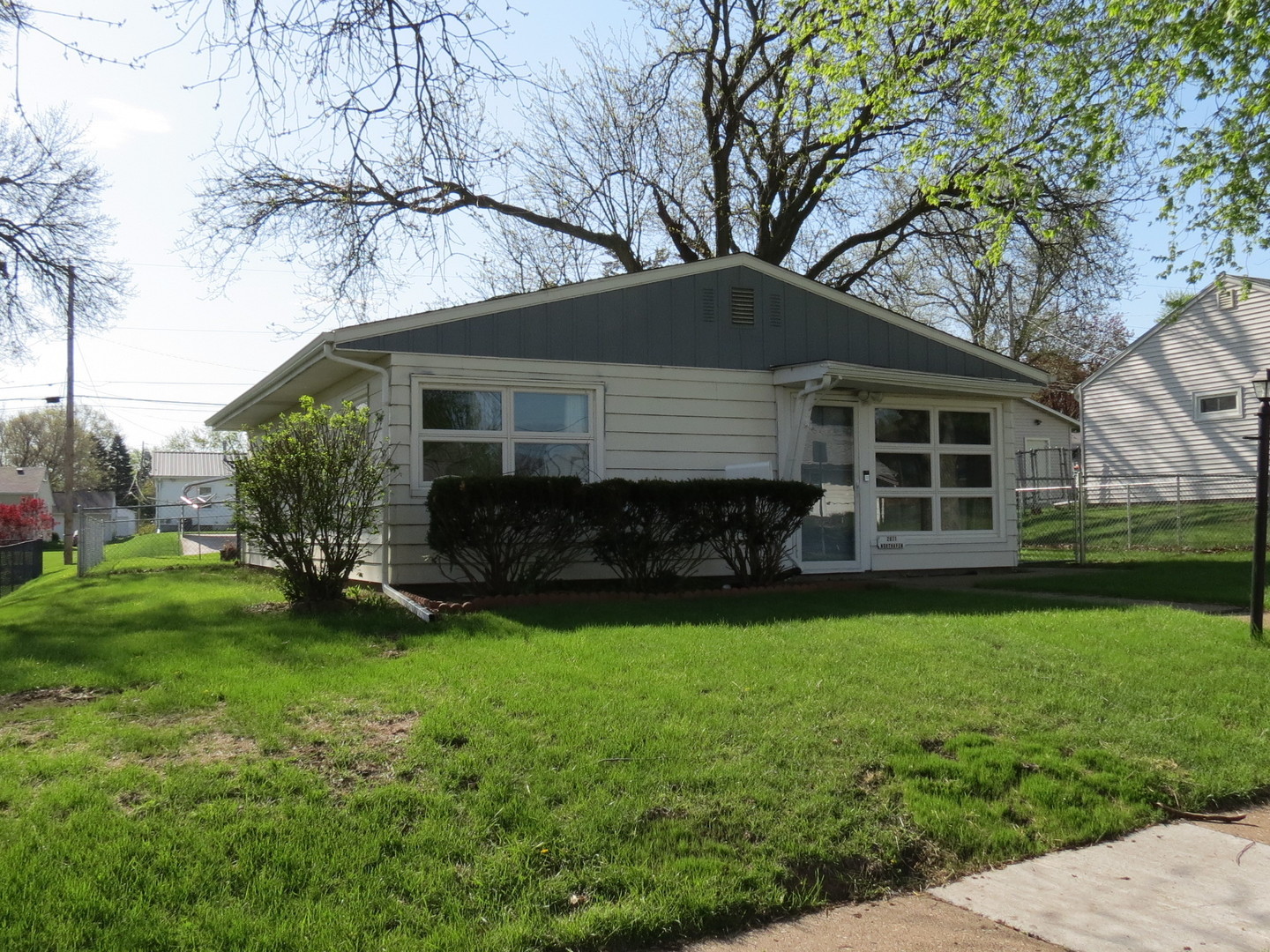 2871 Northhaven Road Davenport, IA 52804 - Photo 9 of 42