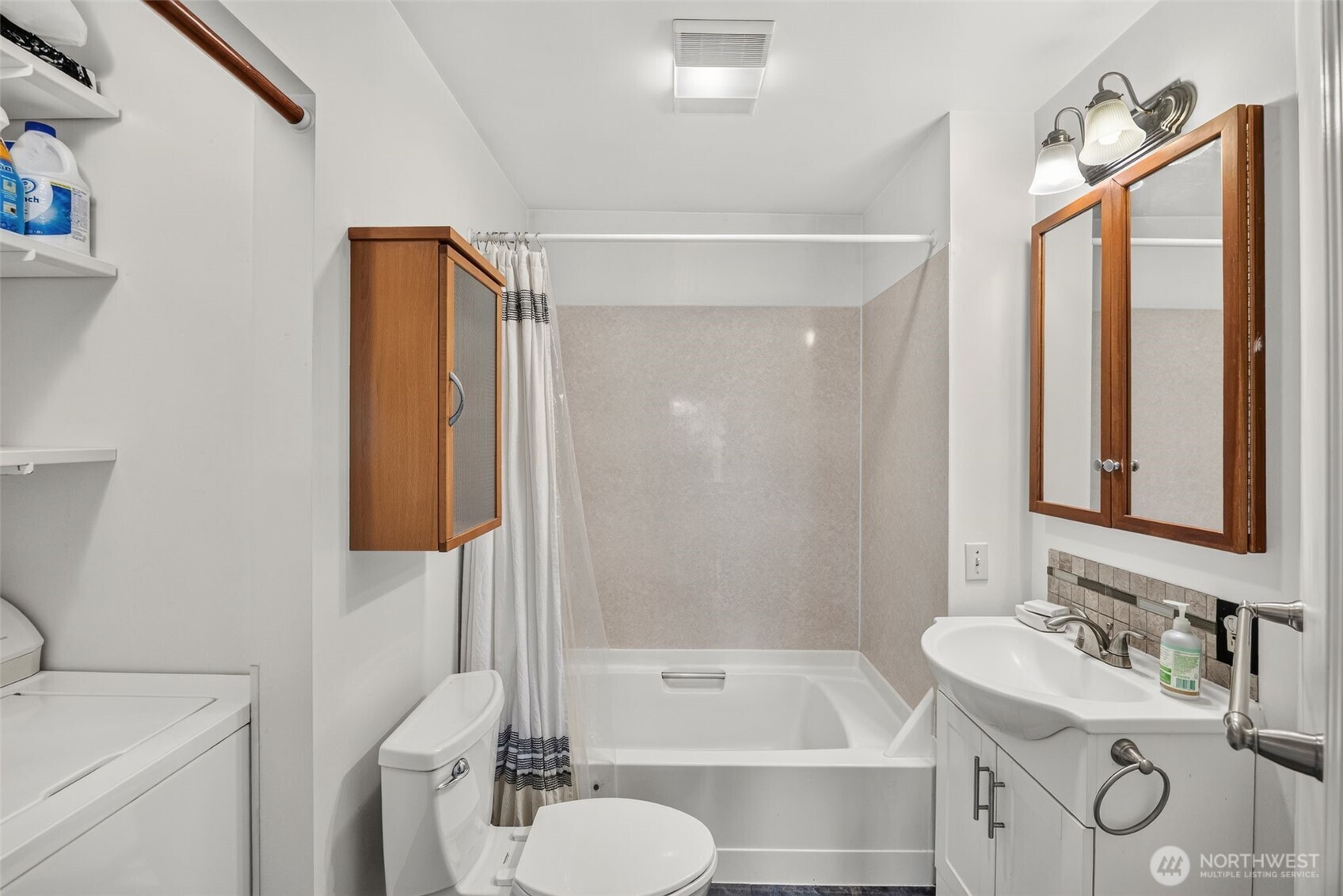 4417 Seahurst Avenue Everett, WA 98203 - Photo 19 of 30