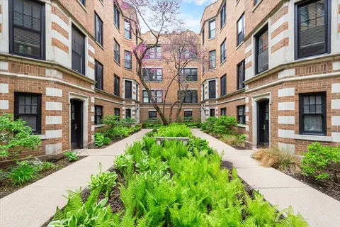 $259,000 | 602 Sheridan Road, Unit 3E, Evanston, IL 60202
