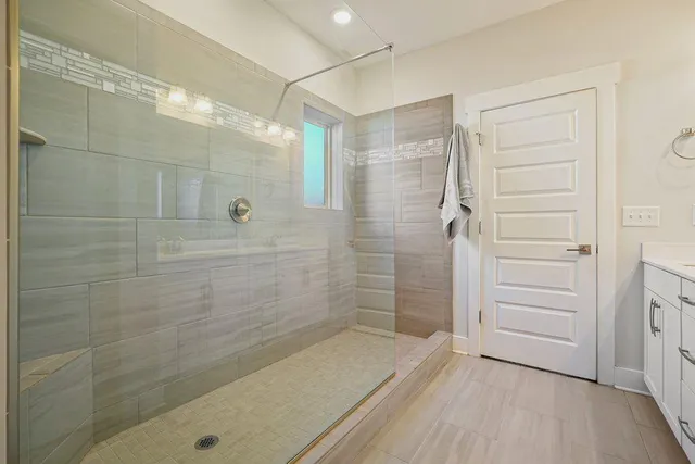 $570,000 | 330 Davis Lane, Woodstock, GA 30188