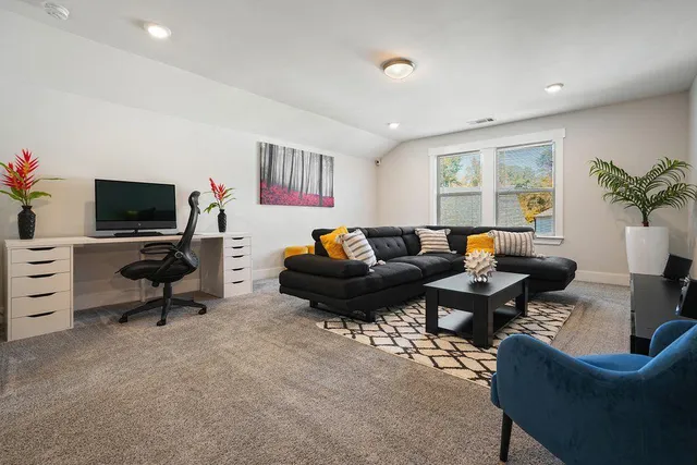 $570,000 | 330 Davis Lane, Woodstock, GA 30188