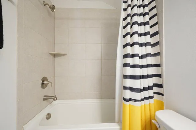 $570,000 | 330 Davis Lane, Woodstock, GA 30188