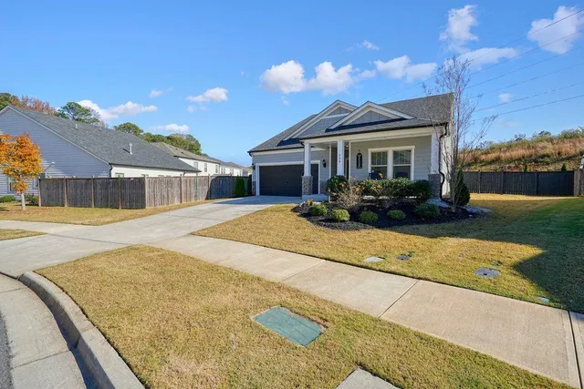 $570,000 | 330 Davis Lane, Woodstock, GA 30188