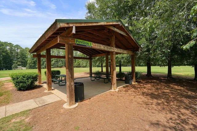 $570,000 | 330 Davis Lane, Woodstock, GA 30188