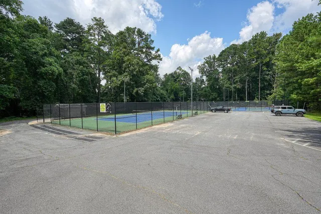 $570,000 | 330 Davis Lane, Woodstock, GA 30188