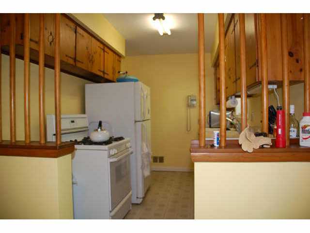 2375 Zollinger Road Columbus, OH 43221 - Photo 5 of 10