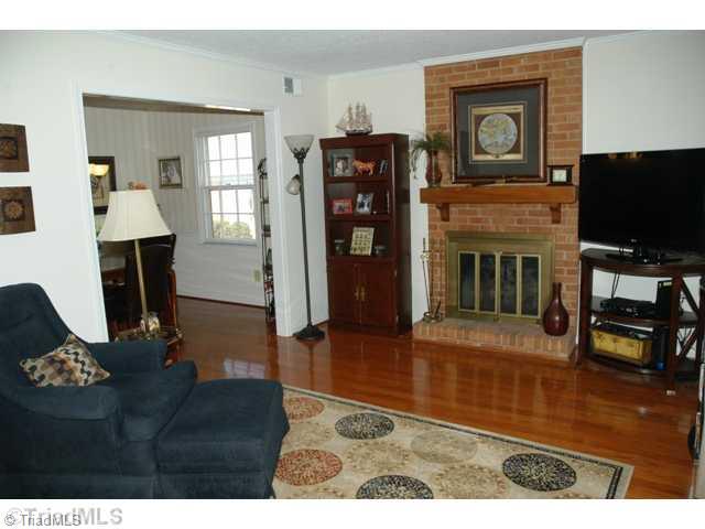 4825 Tower Road, Unit A Greensboro, NC 27410 - Photo 3 of 16 Living Room.