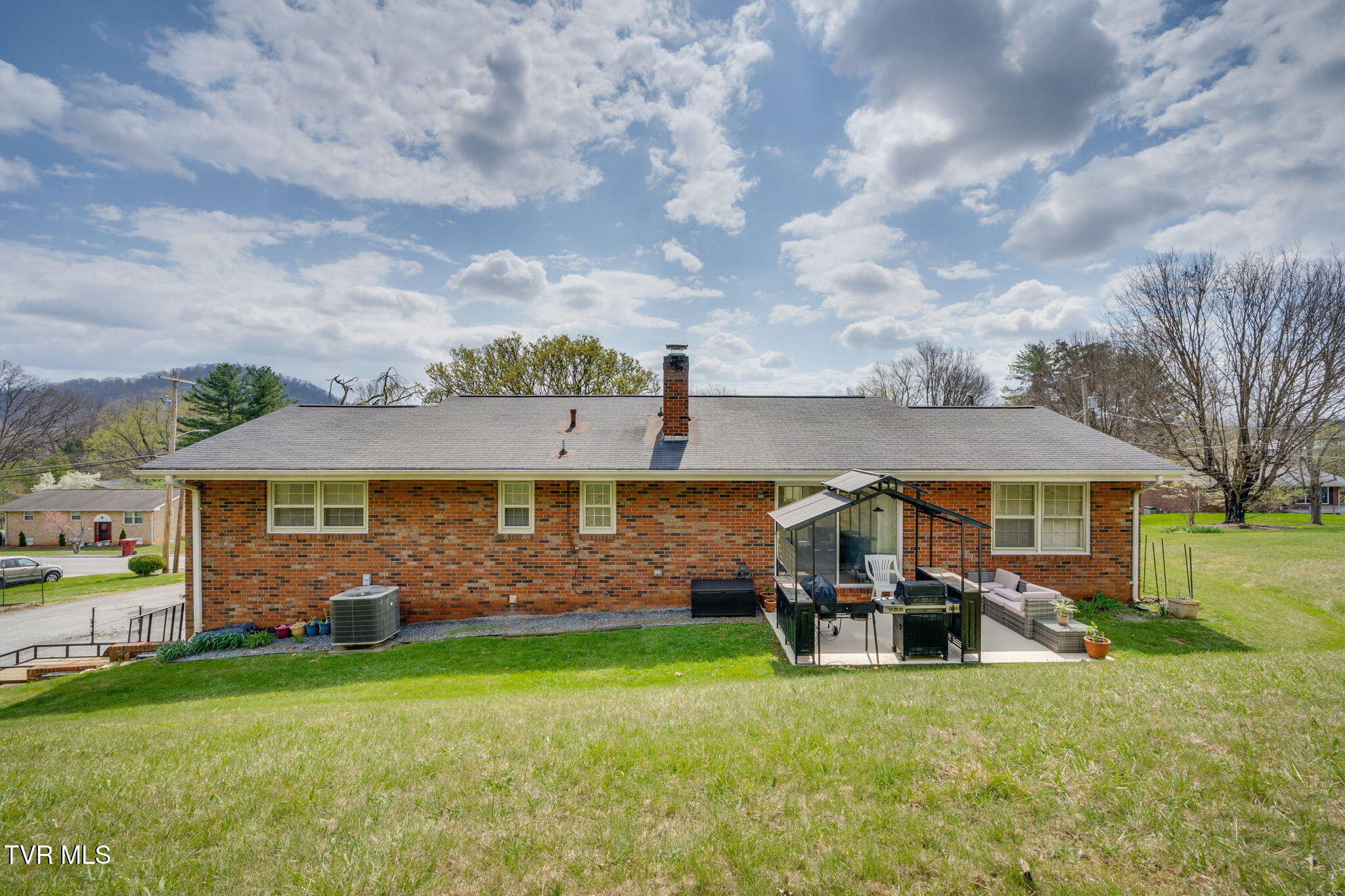 509 Pine Ridge Road Johnson City, TN 37601 - Photo 38 of 40 038