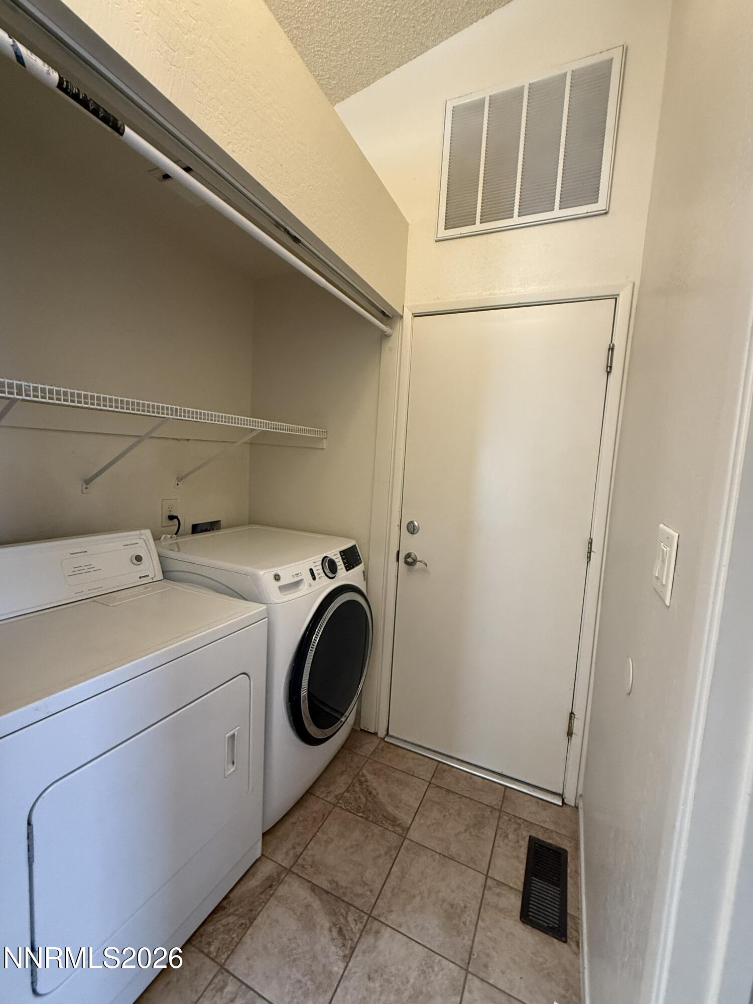 1801 Shadelands Court Reno, NV 89523 - Photo 20 of 28 IMG_1313