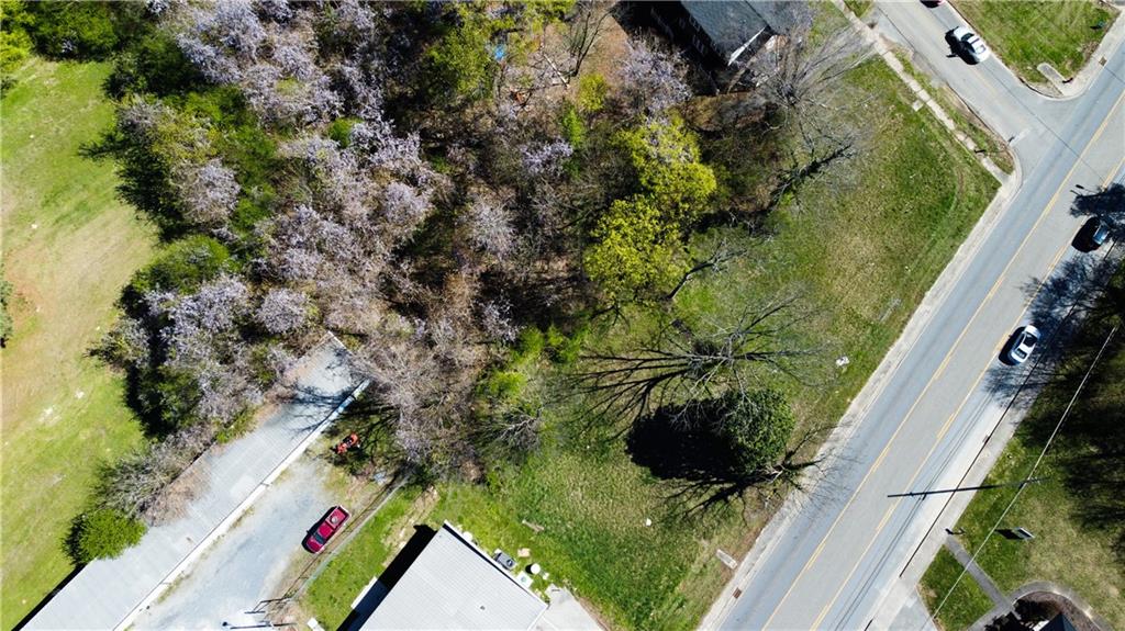 207 North River Street Calhoun, GA 30701 - Photo 6 of 23 a view of a garden
