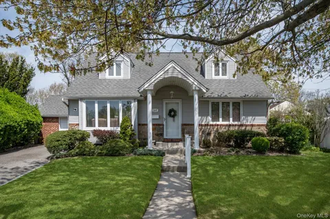 $799,999 | 117 Betty Road, East Meadow, NY 11554