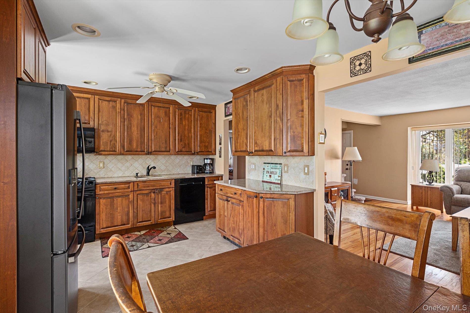 117 Betty Road East Meadow, NY 11554 - Photo 9 of 23