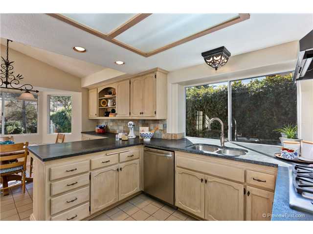 13913 Carriage Road Poway, CA 92064 - Photo 11 of 25