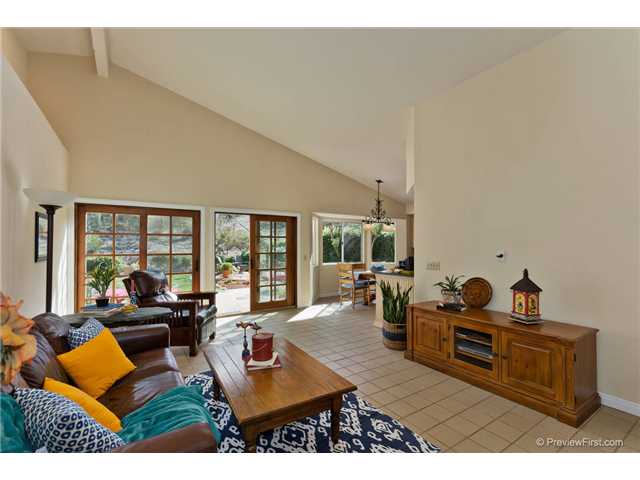 13913 Carriage Road Poway, CA 92064 - Photo 7 of 25