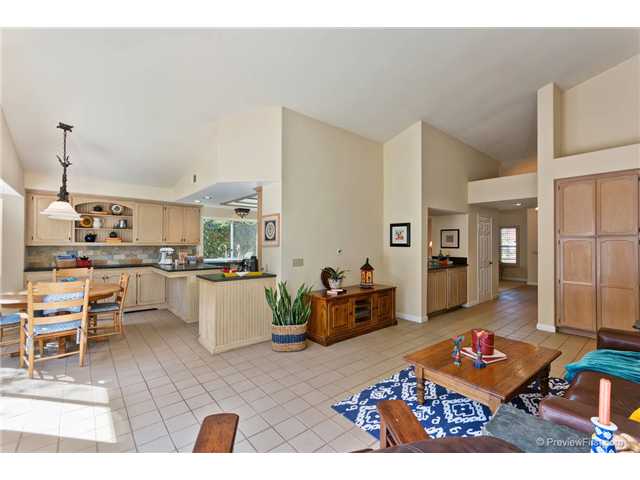 13913 Carriage Road Poway, CA 92064 - Photo 9 of 25