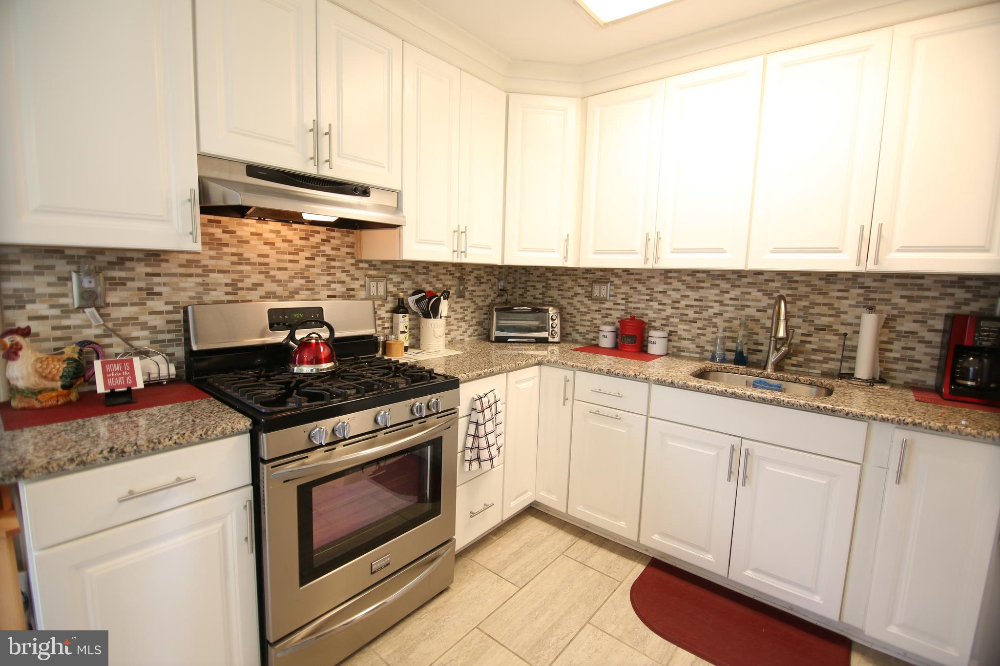 36 Quickset Road Levittown, PA 19057 - Photo 6 of 19 Gallery Image 6