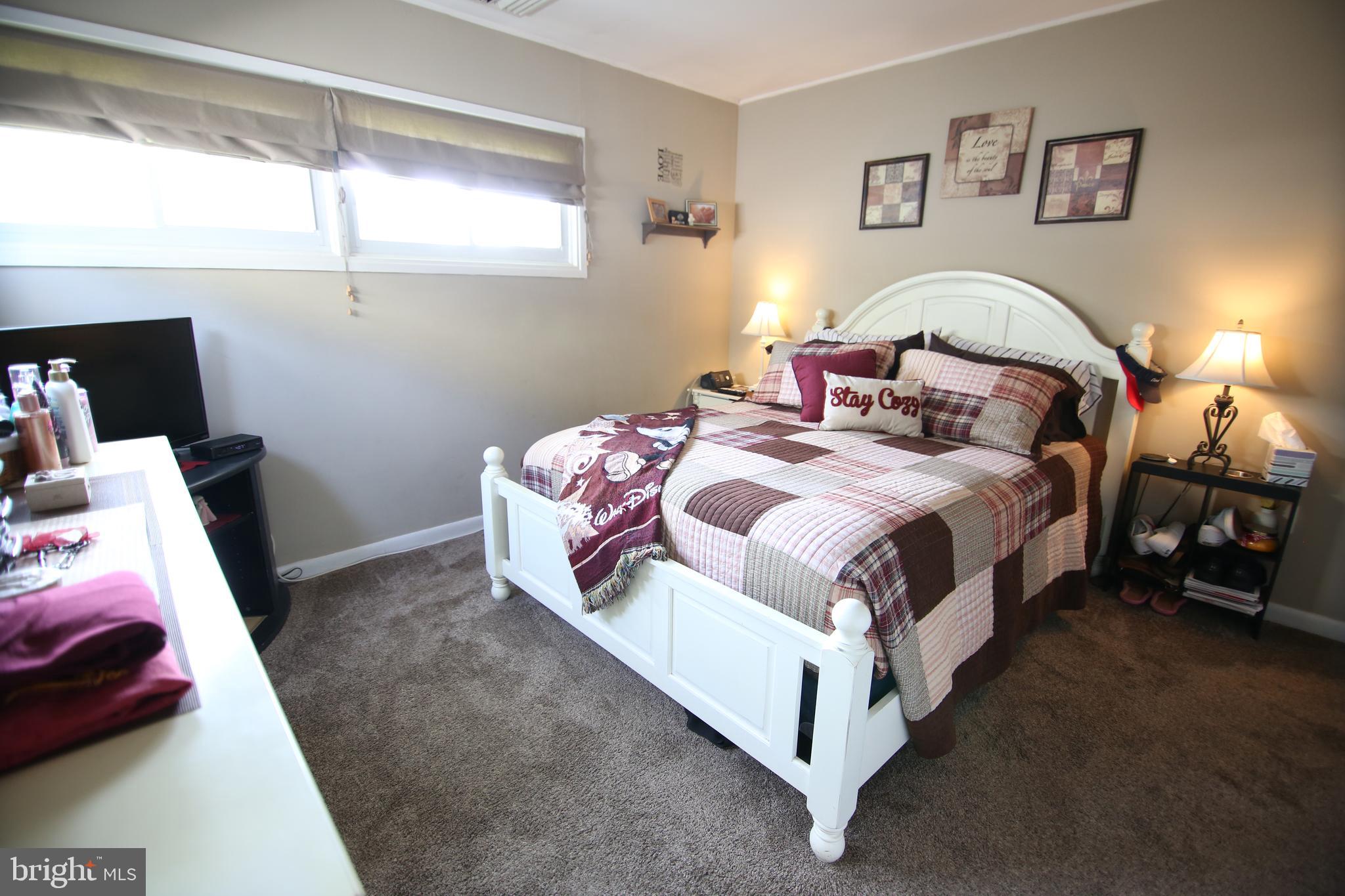 36 Quickset Road Levittown, PA 19057 - Photo 9 of 19 Gallery Image 9