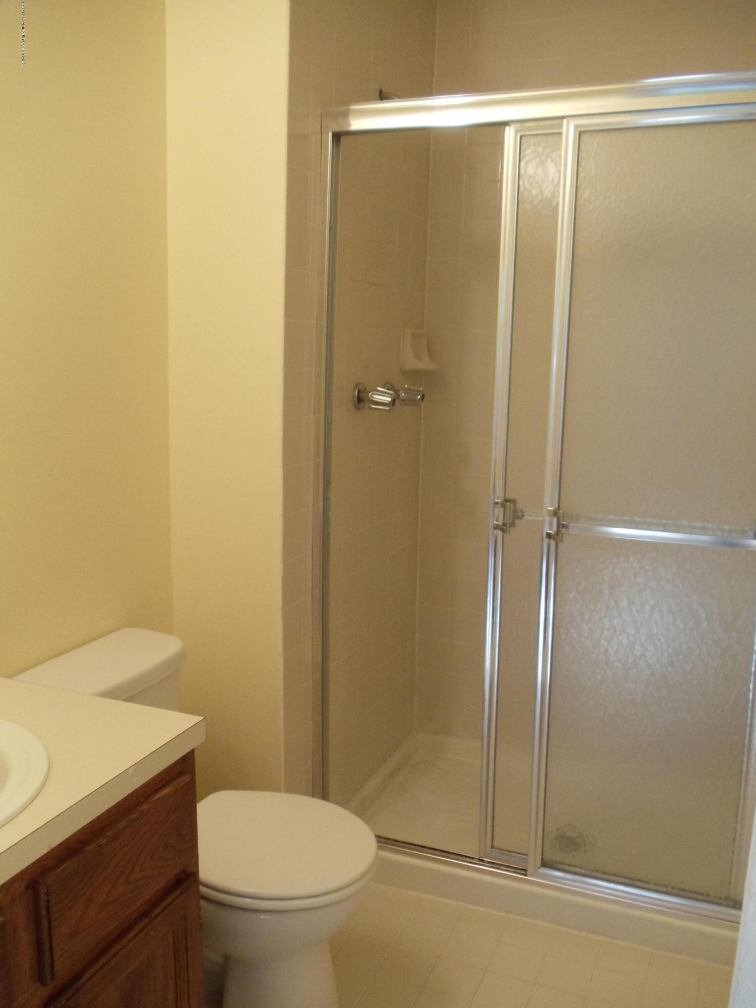 60 County Road, Unit A001 Cliffwood, NJ 07721 - Photo 7 of 13 60 COUNTY RD SHOWER DSC04017