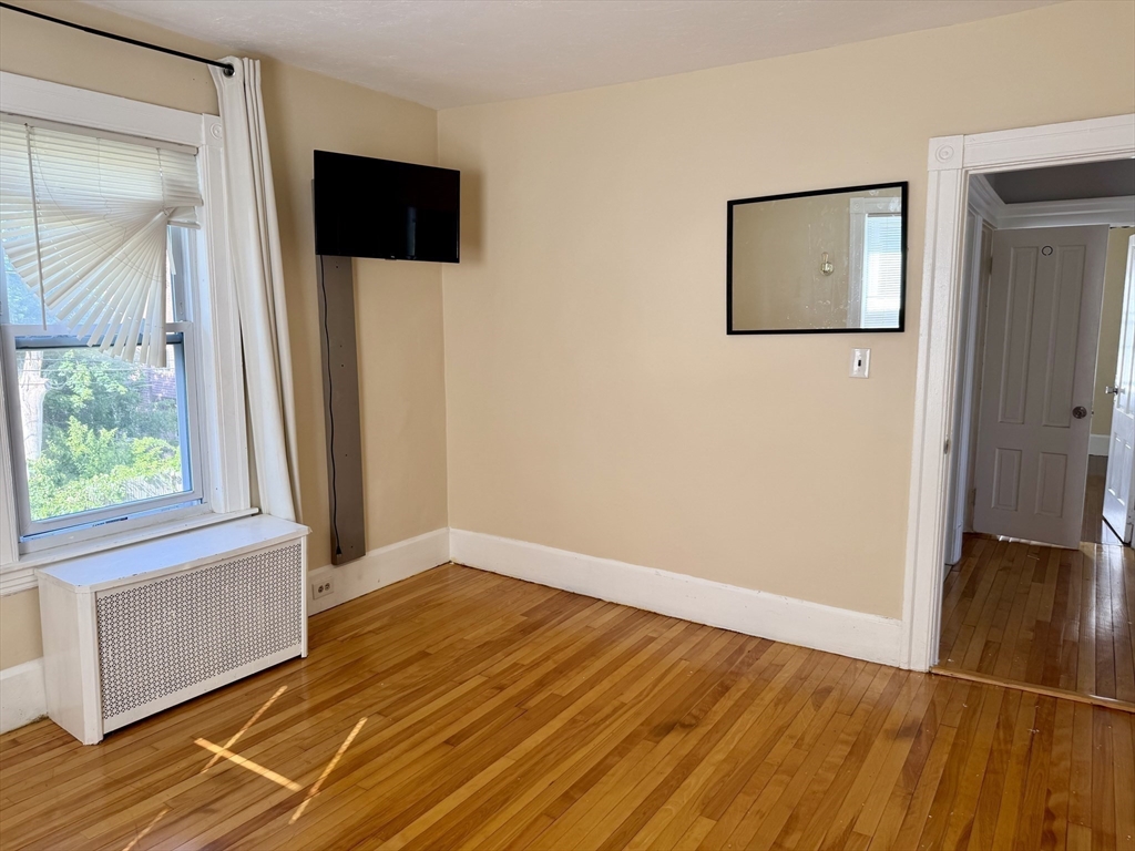 31 Stoneland Road Worcester, MA 01603 - Photo 18 of 33
