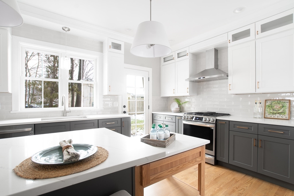 20 Brookdale Road Natick, MA 01760 - Photo 6 of 41 Gallery Image 6