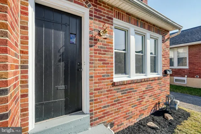$224,900 | 327 Norway Street, York, PA 17403