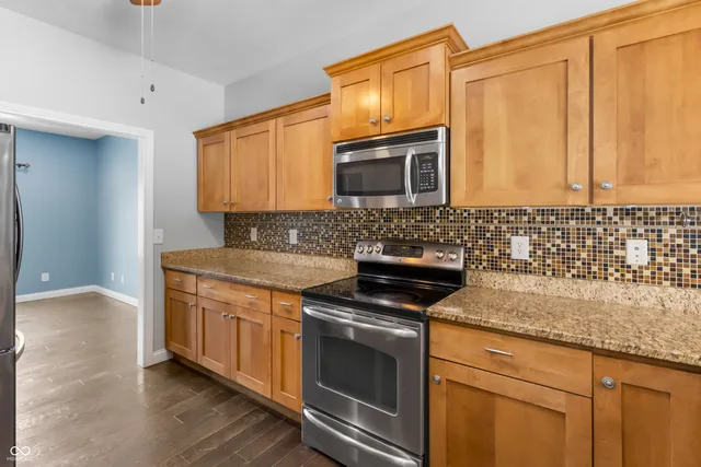 $339,900 | 6206 Regency Drive, Columbus, IN 47203